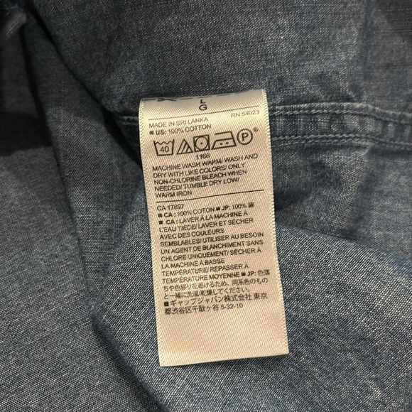 Banana Republic Chambray Slim Fit Stretch Soft-Wash Button-Down - Picture 3 of 3